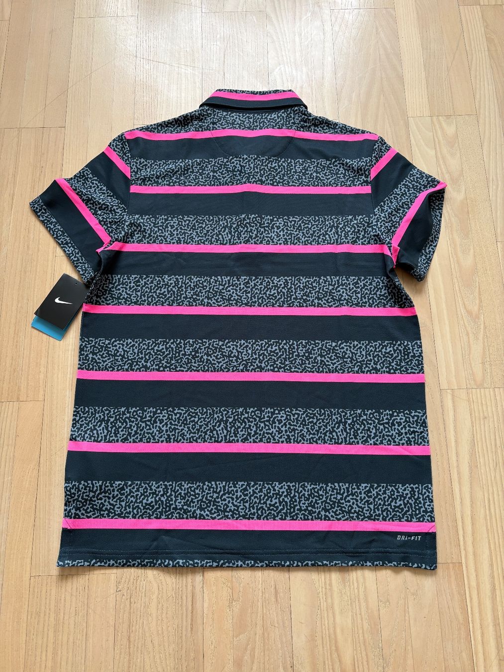 Nike T-shirt: Nike Dri-Fit Shirt/ NEU – Nuovo e nell'imballaggio originale da Oberengstringen venduto da Marling 3