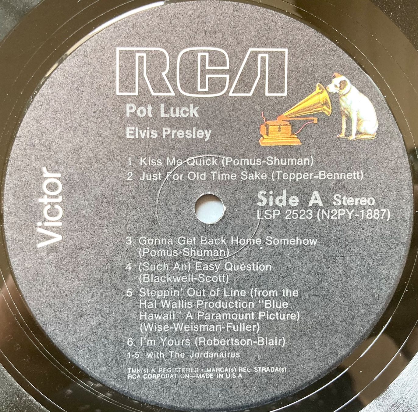 Dischi in vinile: ELVIS PRESLEY - POT LUCK – Usato da Poliez-Pittet venduto da Newtown-Records 3