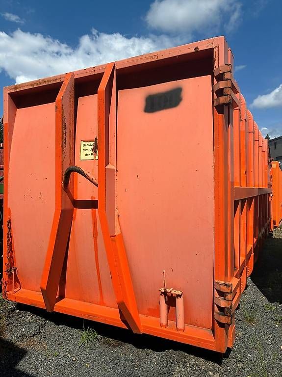 Banconi: Abrollmulde, Containerpresse, Mulde, Hackengerät – Usato da Sempach venduto da Grosi4 2
