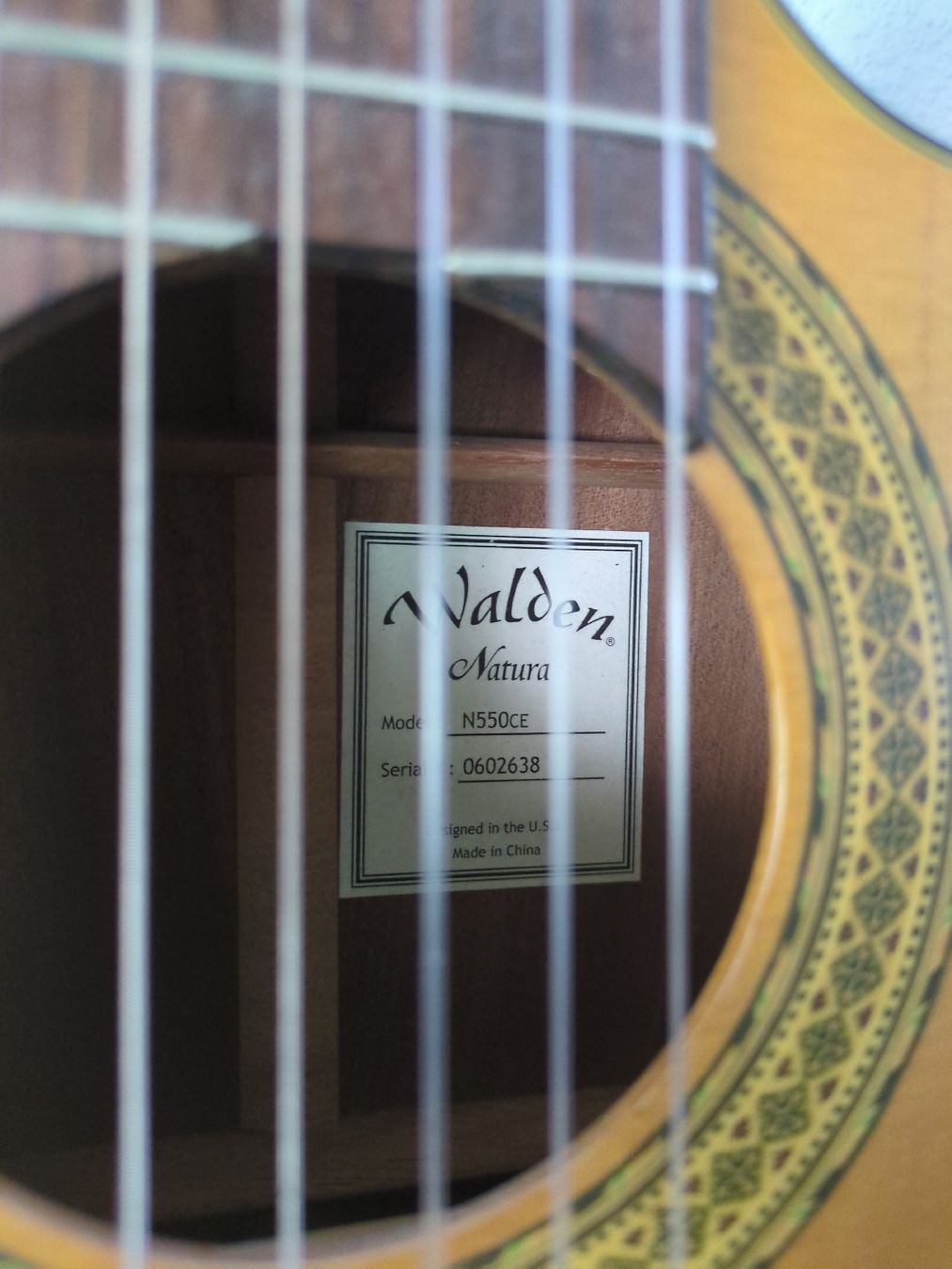 Instruments de musique: Klassische Gitarre mit Tonabnehmersystem – D'occasion à Küttigen par scal.a76 4