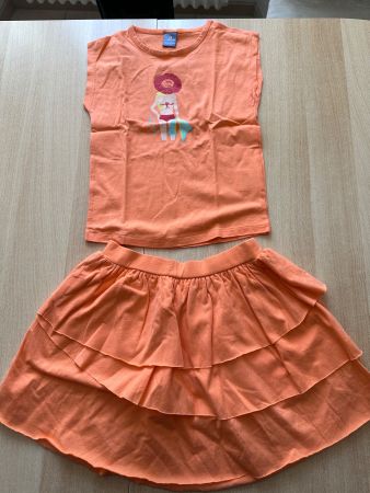 Ensemble fille été jupe et T-shirt neuf T.116