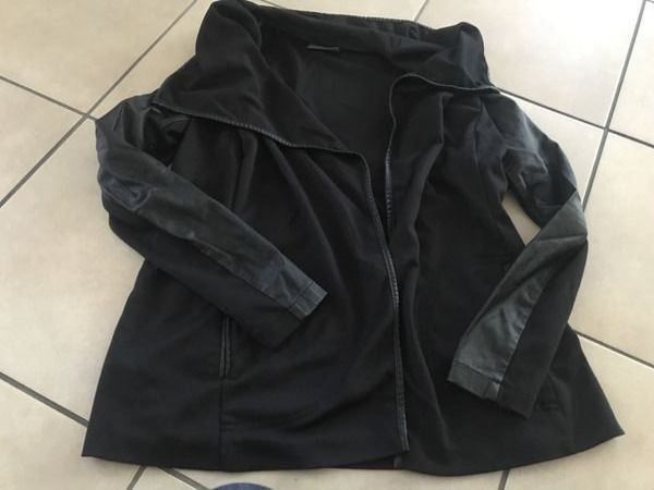 Giacche: Damen Jacke 38 schwarz – Usato da Bergdietikon venduto da antovale