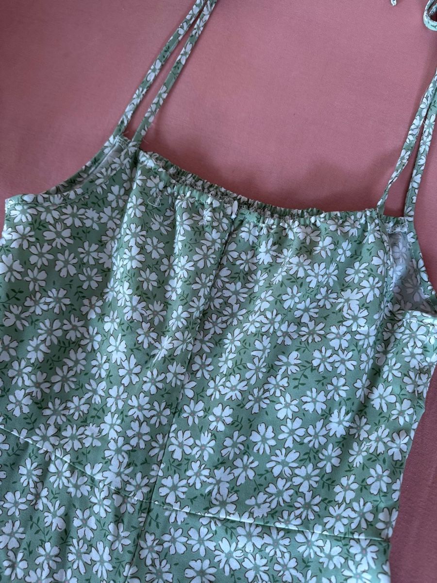 Vestiti: Kleid kurz geblümt – Nuovo (secondo la descrizione) da Oftringen venduto da mar_7f8c