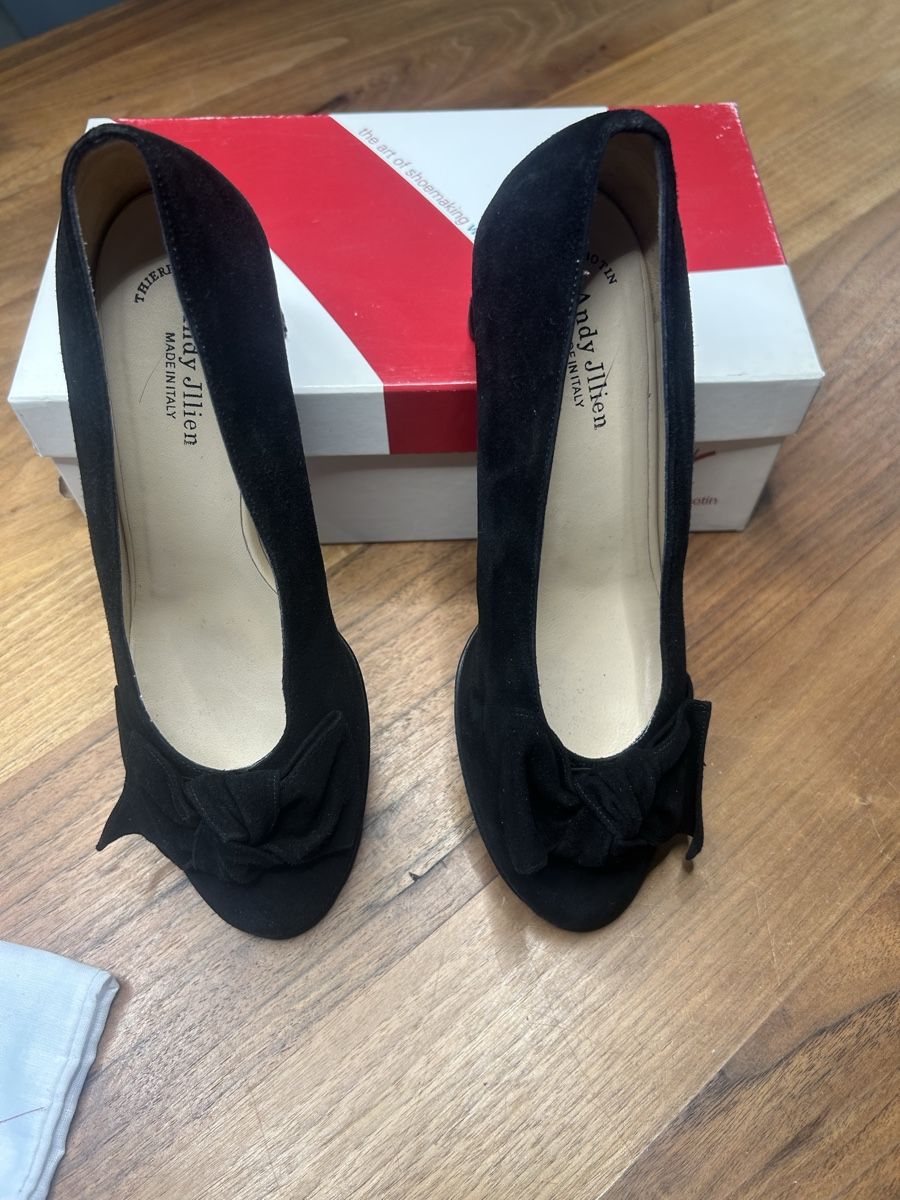 Damenschuhe: Pumps der Marke Thierry Rabotin – Gebraucht aus Arbon von Bulgari2011 1