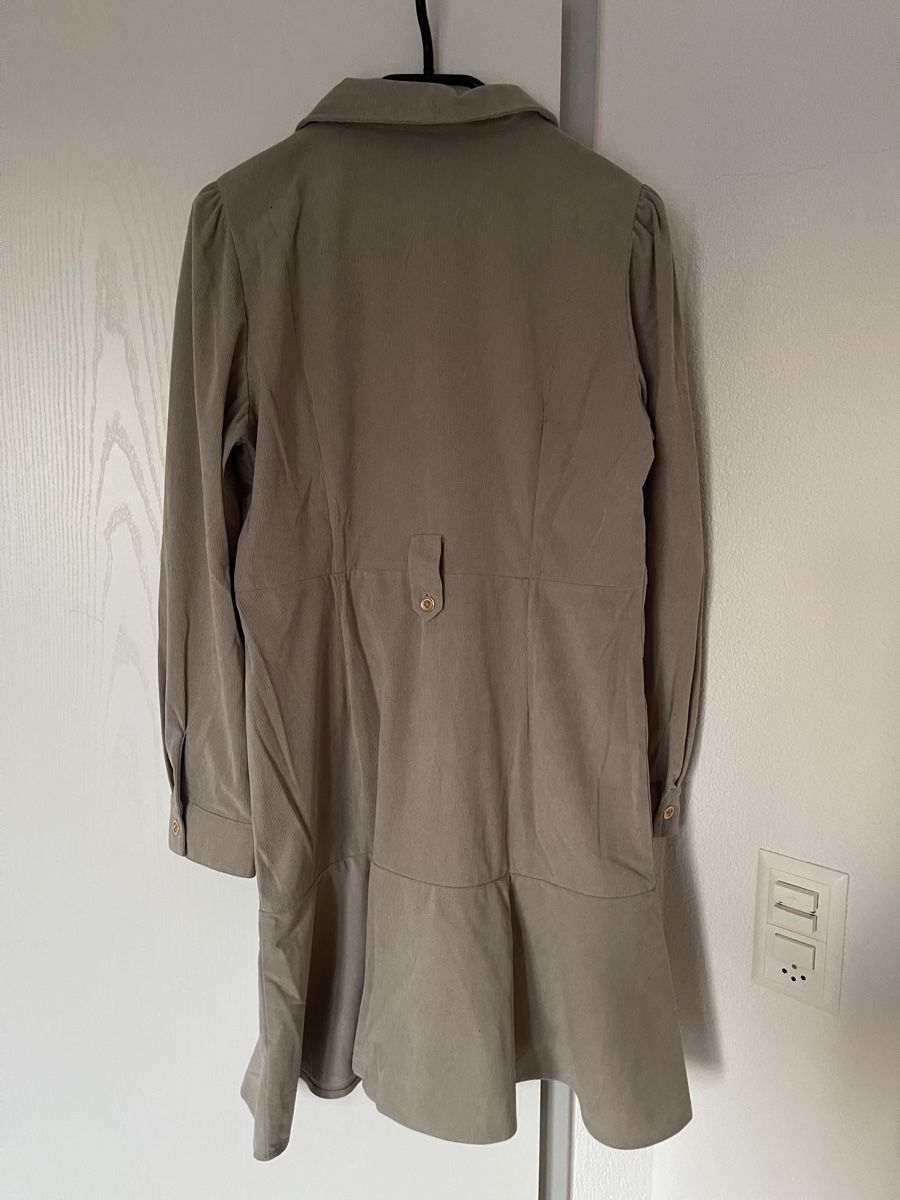 Shein Vestiti: Manchester kleid – Usato da Bremgarten AG venduto da arl_8nbf 3