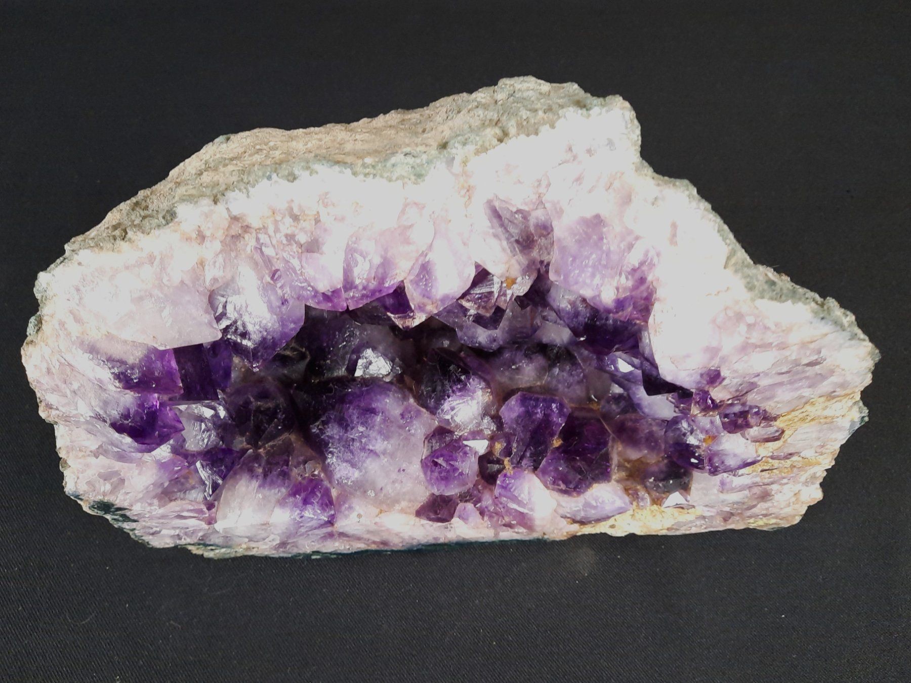 Minéraux & Lithothérapie: Amethyst Druse 8.69 Kg – D'occasion à Beinwil am See par Restwert_Beinwil 1