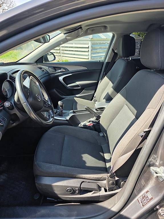 Autos: Opel Insígnia 2.0 CDTI 130 CV – Gebraucht aus Goldau von AntonioNeto 4
