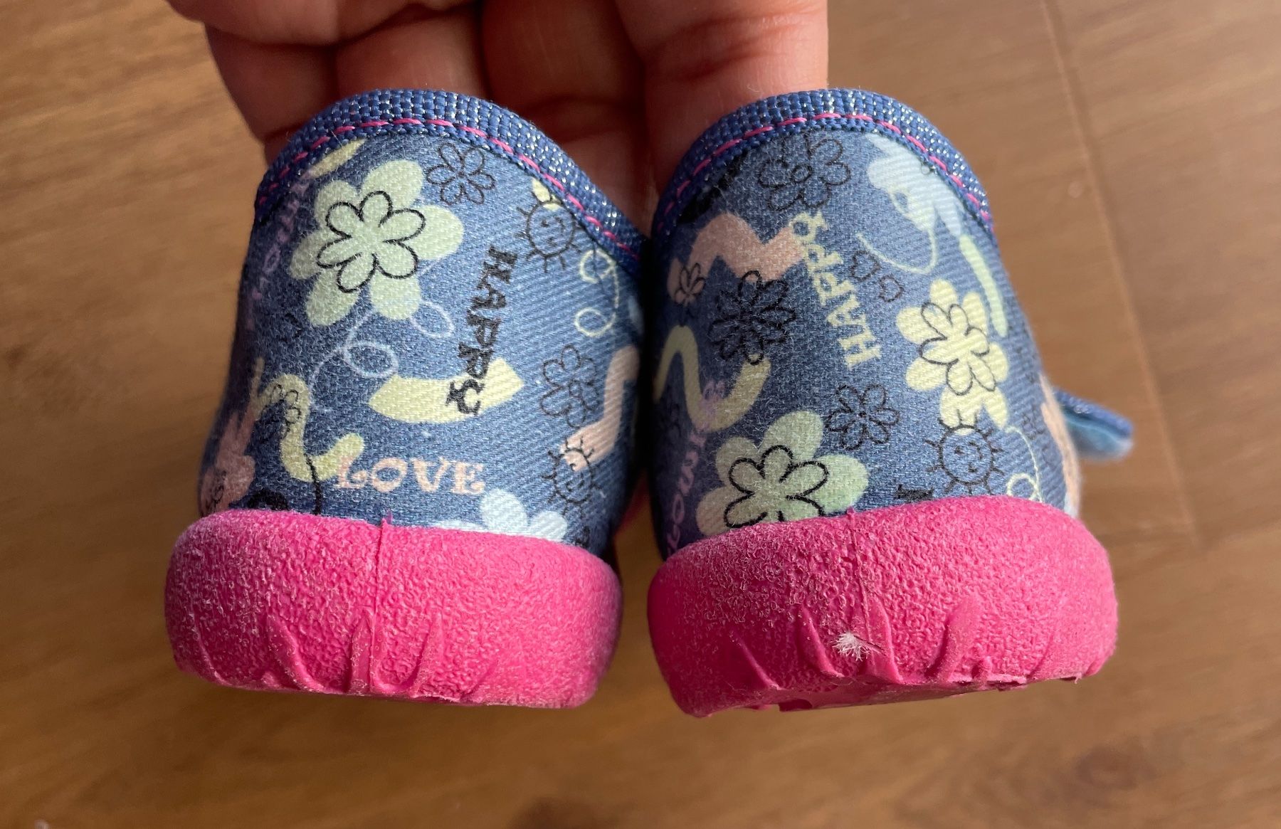 Superfit Scarpe per ragazzi: Finken/ Hausschuhe Superfit, Gr. 25 – Usato da Gümligen venduto da soleil149 5