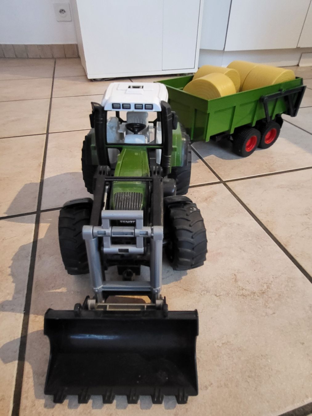 Bruder Giocattoli: Bruder Traktor mit Anhänger  – Usato da Scherzingen venduto da fra_lgf7 1