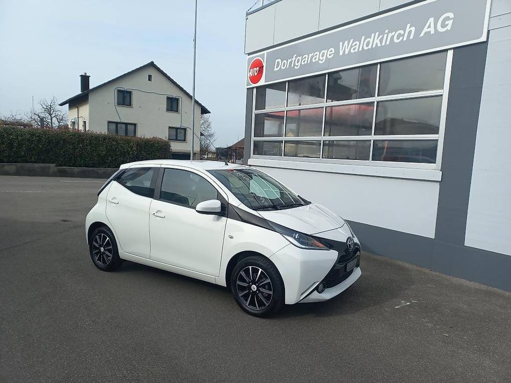 Toyota Automobili: Toyota Aygo 1.0 *ab MFK *ab Service *Top Zustand – Usato da Waldkirch venduto da Dorfgarage_W 7