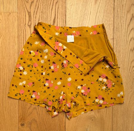 Des Petits Hauts floral summer shorts, waist: 66-67 cm