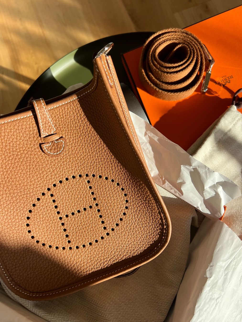 Hermès Borse: Sac Hermès Evelyne 16 Amazone Gold – Nuovo (secondo la descrizione) da Lutry venduto da roxypoxy 6