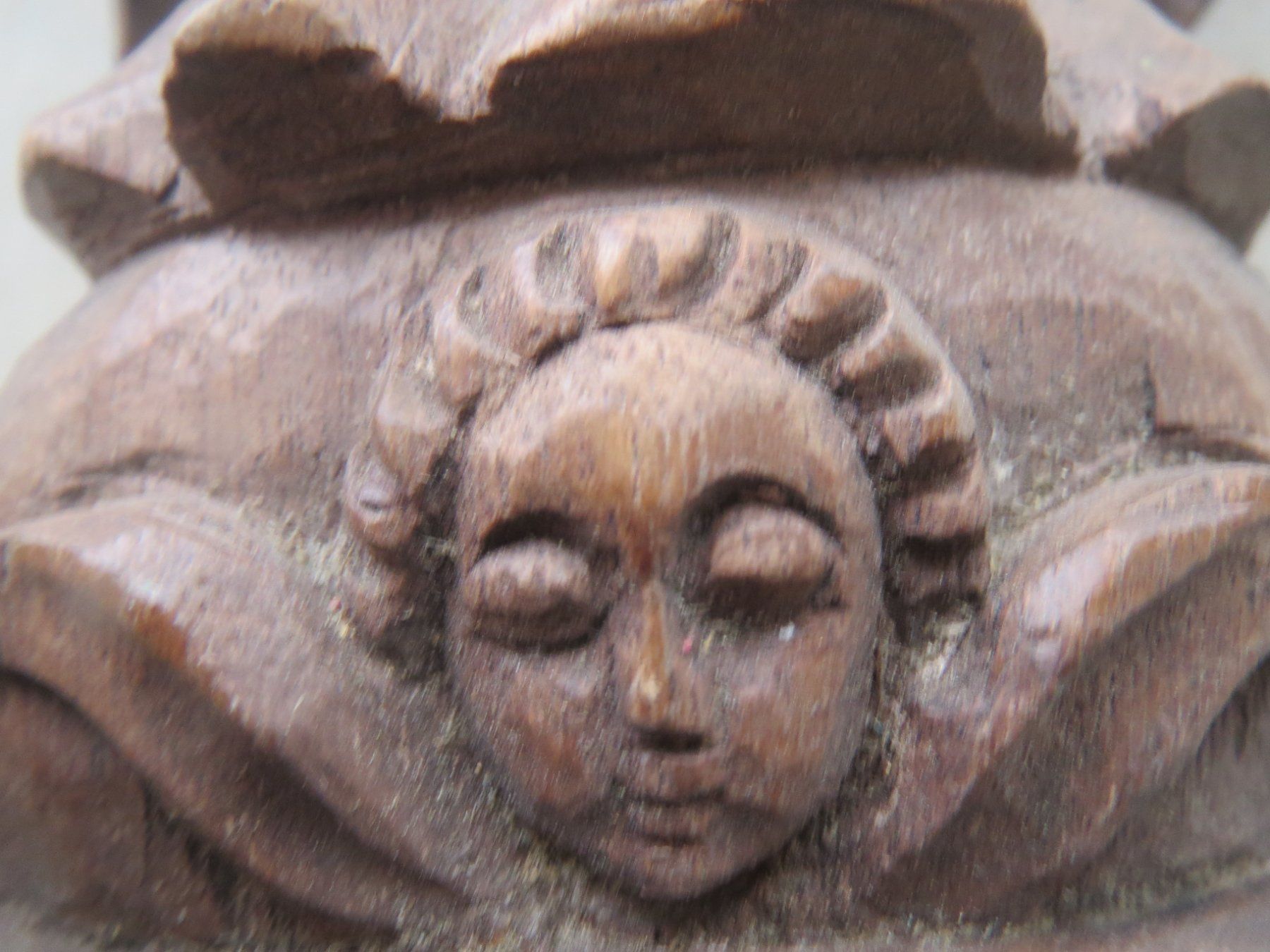 Statuette: Antike Holzfigur Madonna mit Kind, geschnitzt – Usato da Tagelswangen venduto da Miski 2