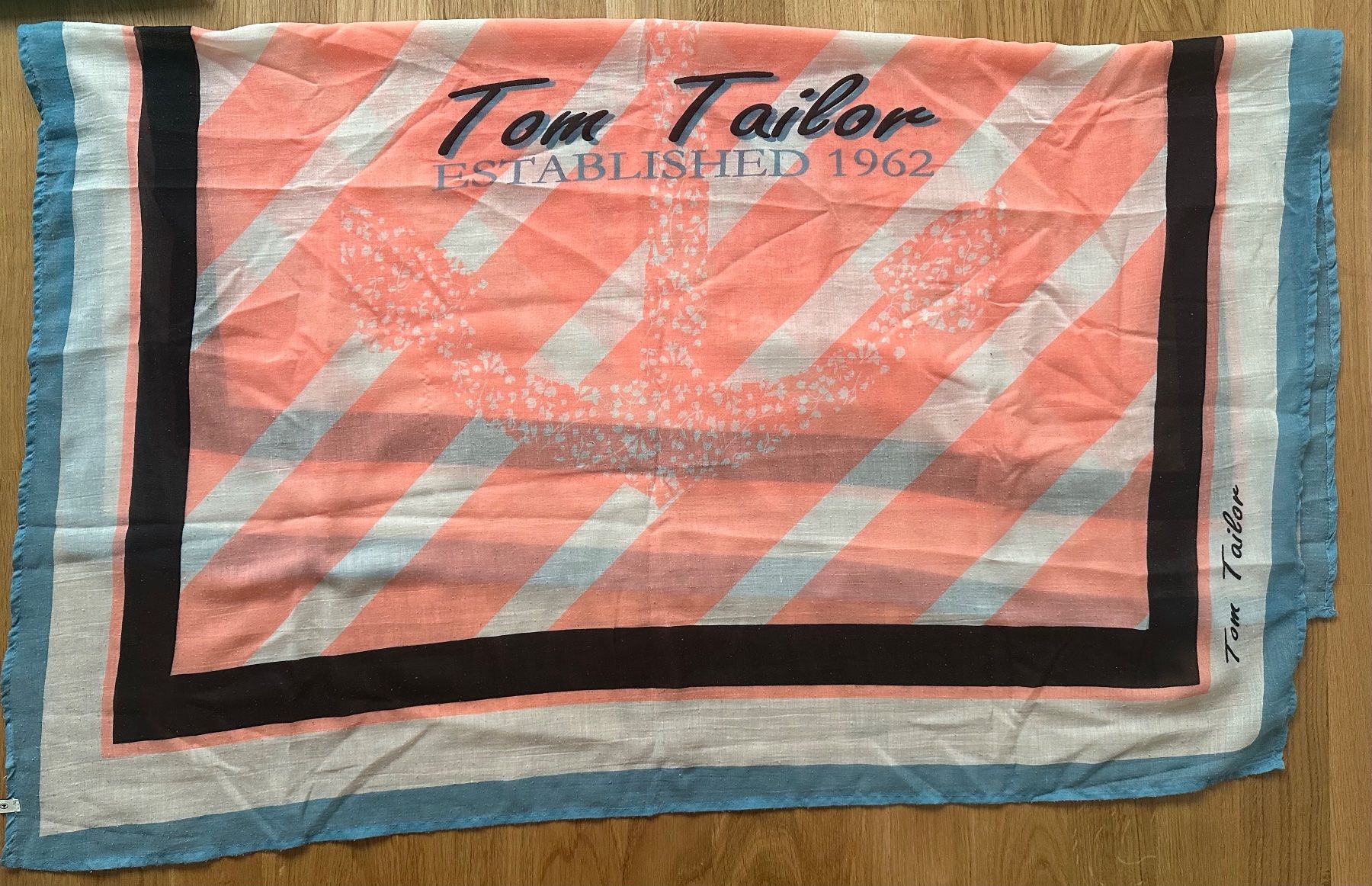 Tom Tailor Foulard & Sciarpe: Sommertuch Tom Tailor – Usato da Unterägeri venduto da StefanGekko 1
