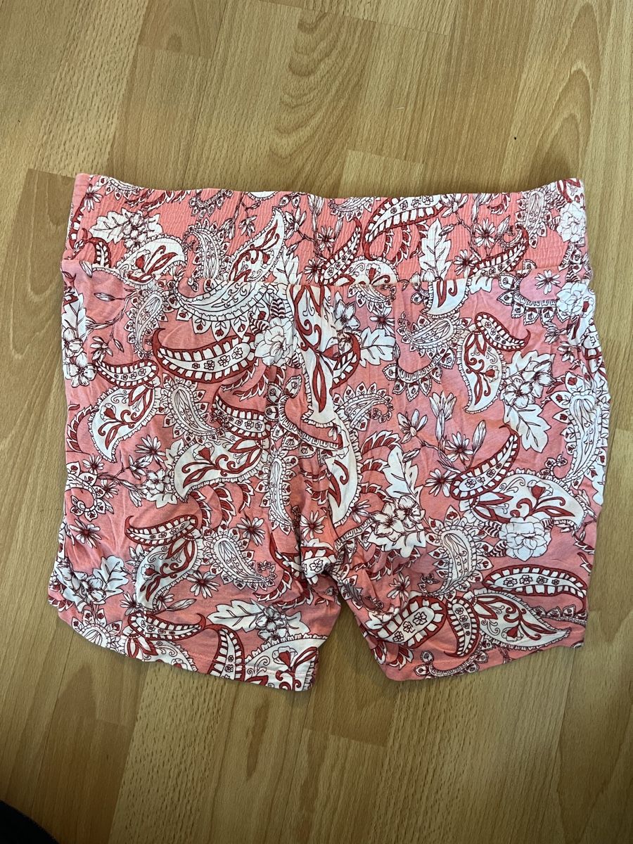 H&M Pantaloni: Umstandsshorts, Marke H&M, Grösse L – Usato da Zürich venduto da jmg_8005 1