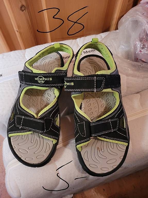 Scarpe per ragazzi: Schuhe Boy 38 – Usato da Iseltwald venduto da Bone011 4