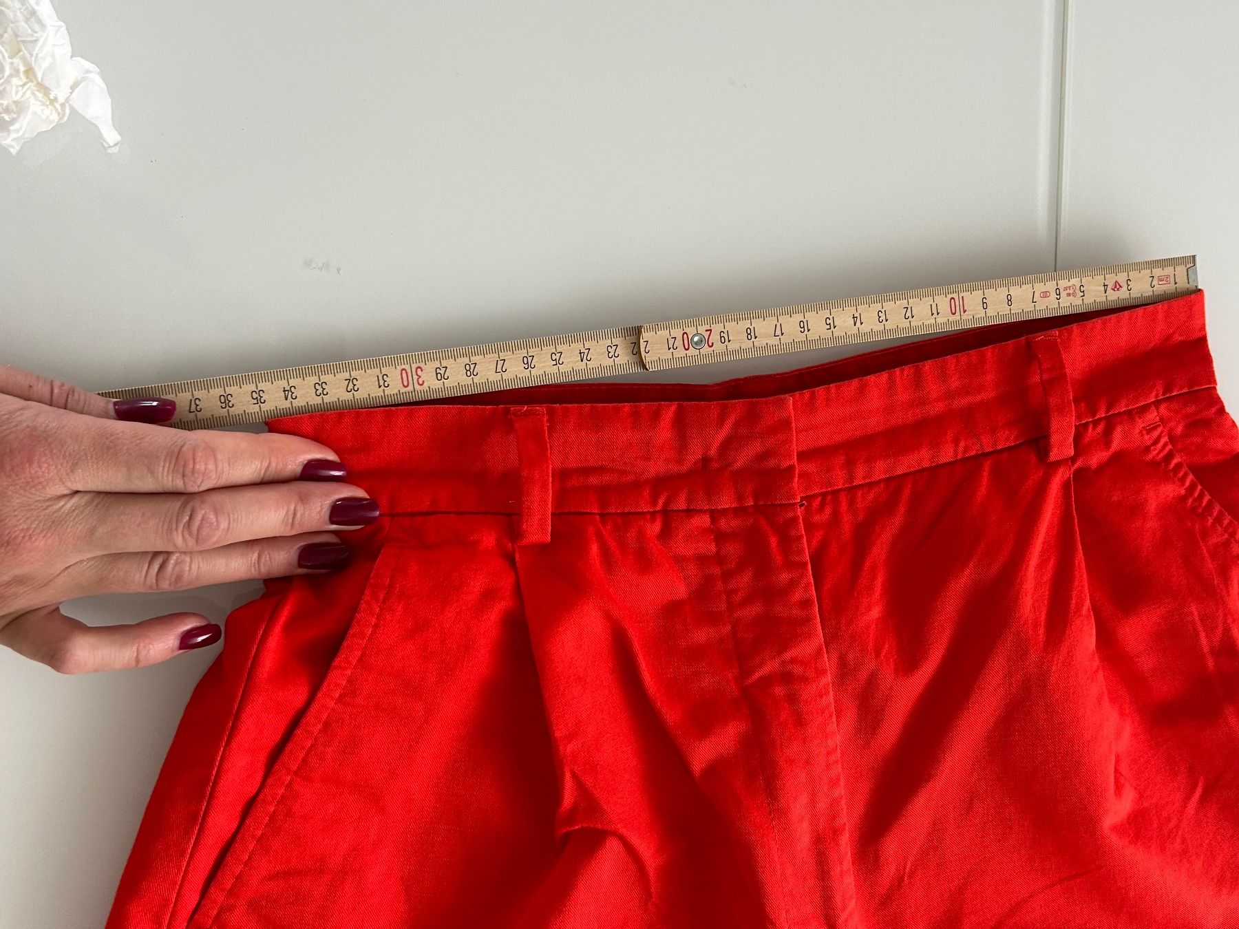 Max Mara Pantaloni: Max Mara Bermuda coral red - size 42 IT – Nuovo (secondo la descrizione) da Schindellegi venduto da nan_727n 7