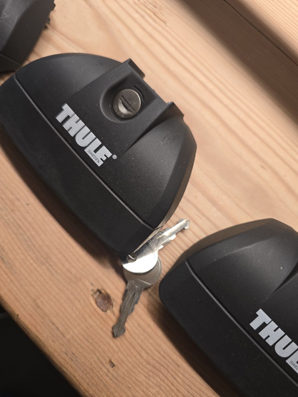 Thule Barres de toit: Auto Dachträger Set Thule – D'occasion à Wallbach par Manueljerome 1