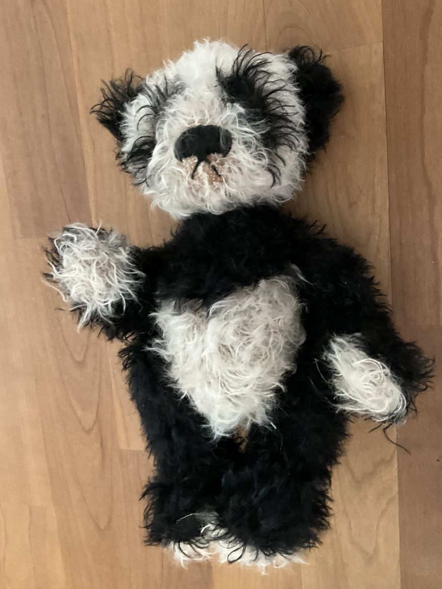 Jouets: Panda-Teddybär Jerko, handgefertigt – Neuf (Voir description) à Schmitten FR par Chili58 3