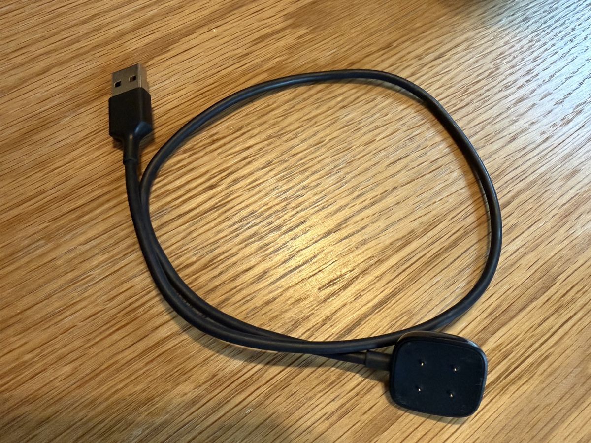 Fitbit Smartwatch: Fitbit Versa 3 – D'occasion à Baden par lid_csg6 4