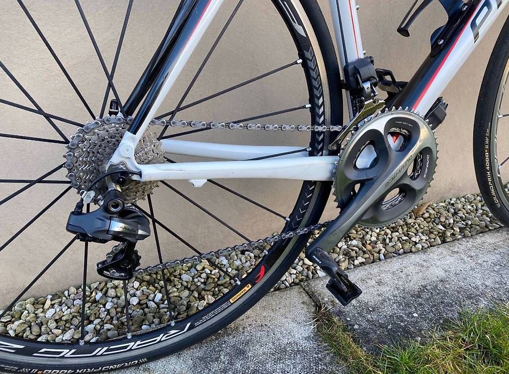 Velos: Vélo de route - full Carbon - Price Premium – Gebraucht aus La Chaux-de-Fonds von Stamper0 4
