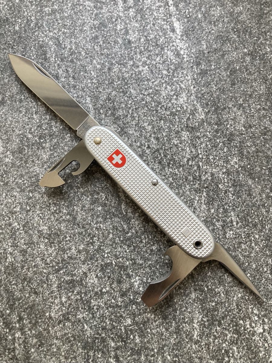 Victorinox Taschenmesser: Taschenmesser Victorinox – Gebraucht aus Schwändi GL von Blacklife 1