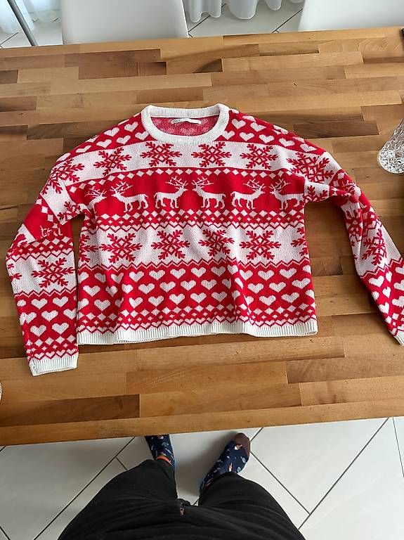 Only Pulls & Sweat-shirts: Weihnachtspullover ONLY | S – D'occasion à Zürich par domeldidom 1