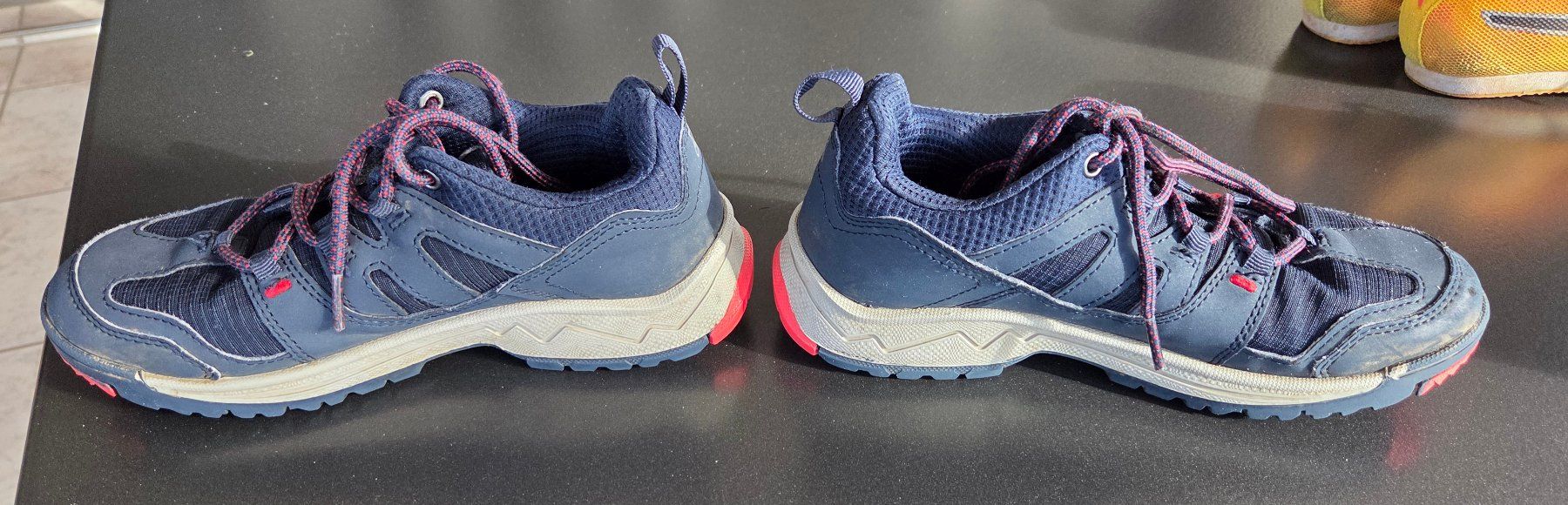 Jack Wolfskin Scarpe per ragazzi: Jack Wolfskin Gr.35 – Usato da Obergösgen venduto da schesom 2