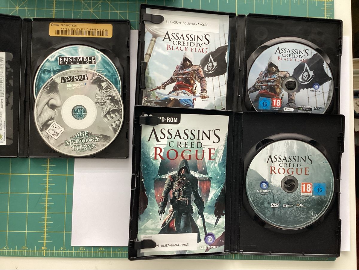 Tutti i DVDs: 3 Spiele PC Assassins – Usato da Rudolfstetten venduto da Gwyneth2