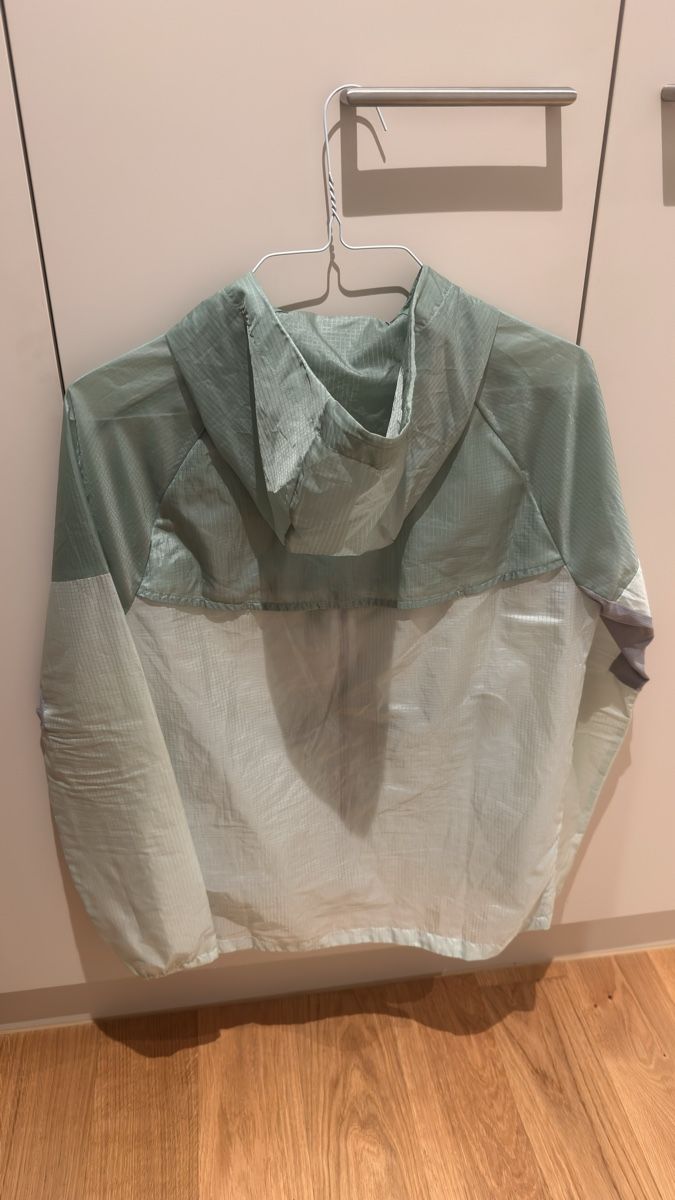 Nike Giacche: Nike Windbreaker Jacke Grösse S – Usato da Bremgarten AG venduto da rad_n8jn 2