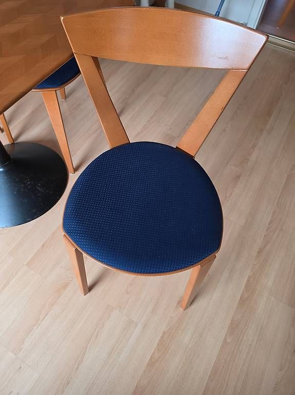 Dietiker Set di tavolo e panche: Dietiker Schweiz | Tisch plus 4 Stühle – Usato da Gossau SG venduto da lor_tvn6 2