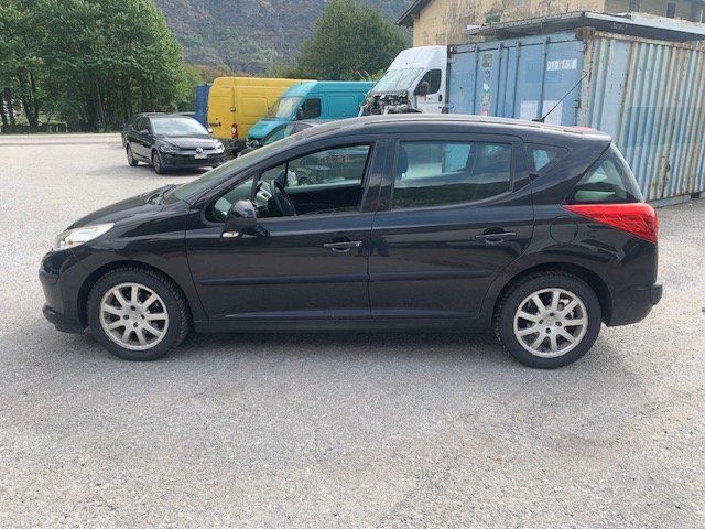 Peugeot Autos: Peugeot 207 – D'occasion à Dongio par mat_pjf6 3