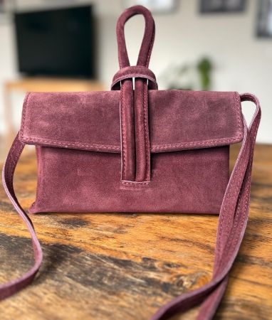 POCHETTE EN CUIR! NOUVEAUTÉ 2026/27