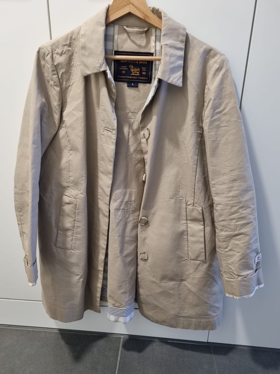 Woolrich Giacche: Woolrich Regenjacke – Usato da Kappel SO venduto da iRado