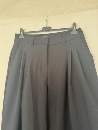 Pantalon noir d’hiver sup large C&A, t 44, état impeccable!