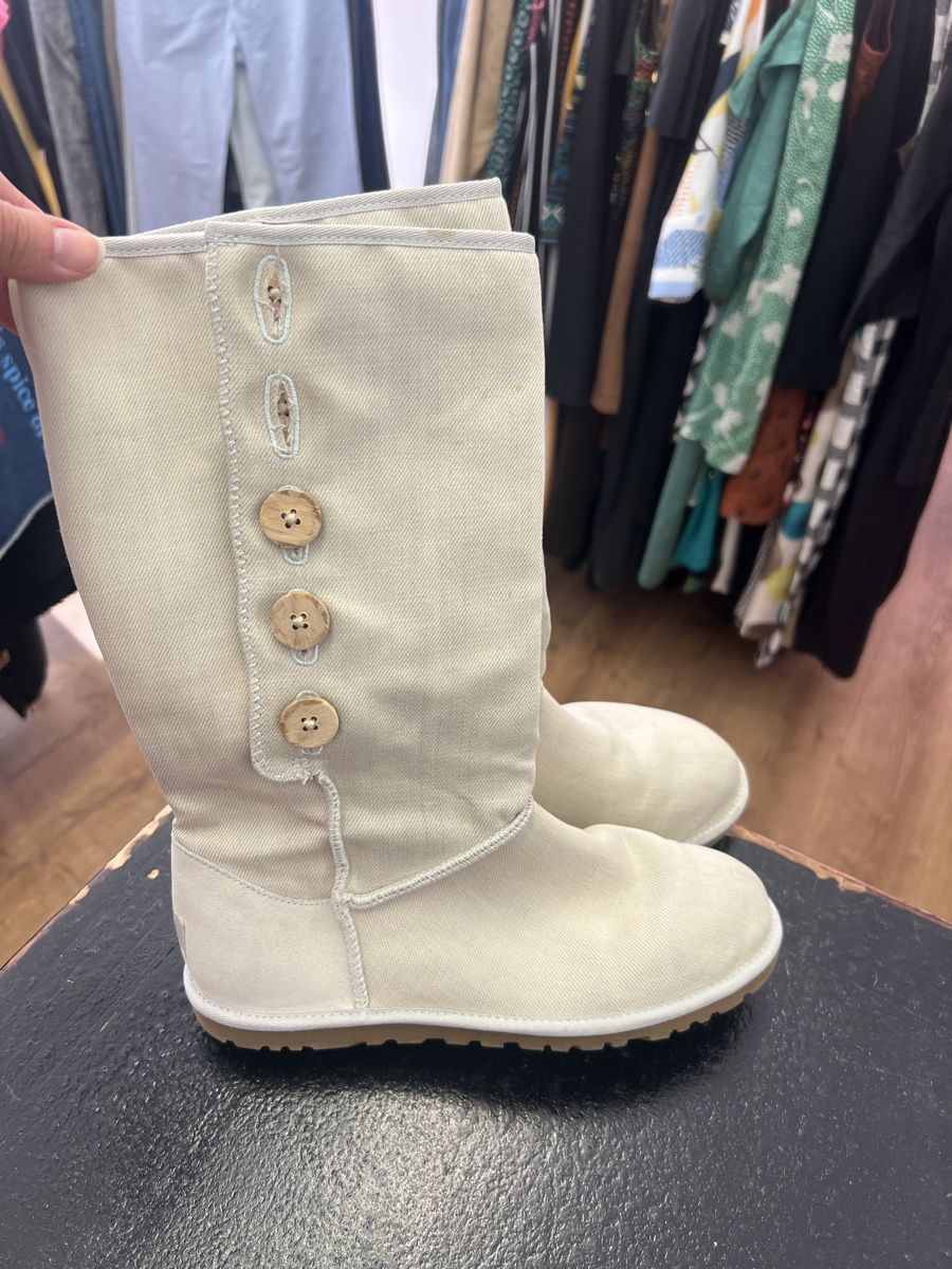Ugg Scarpe da donna: UGG Stiefel – Usato da Olten venduto da AtelierSecondhand23 4