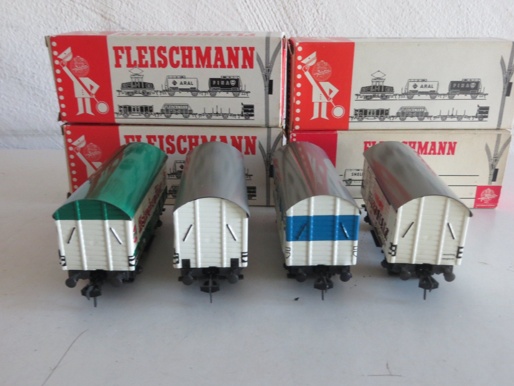 Fleischmann Trains électriques: Fleischmann H0: Set mit 4 Bierwagen, Blech, mit OVP – D'occasion à St.Gallen par gnumolo 3