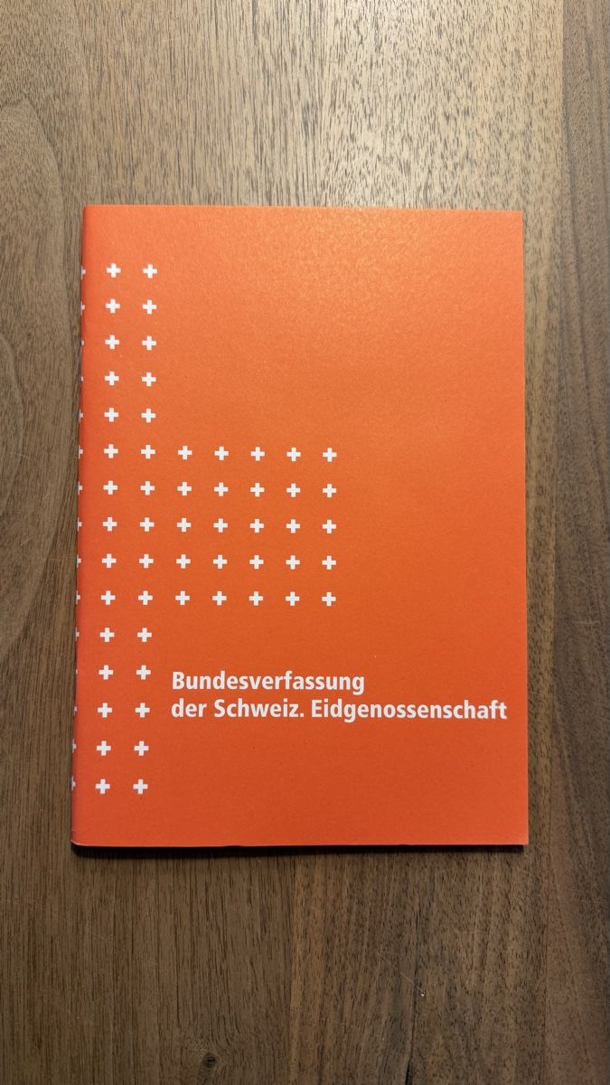 Bücher: Bundesverfassung der Schweizerischen Eidgenossenschaft. – Neu (gemäss Beschreibung) aus Fehraltorf von ali_8wp6