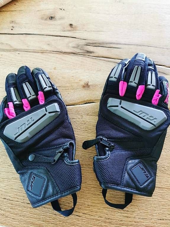 Guanti & manicotti: Motorradhandschuhe Damen, Gr. S – Usato da Männedorf venduto da inf_p6x9