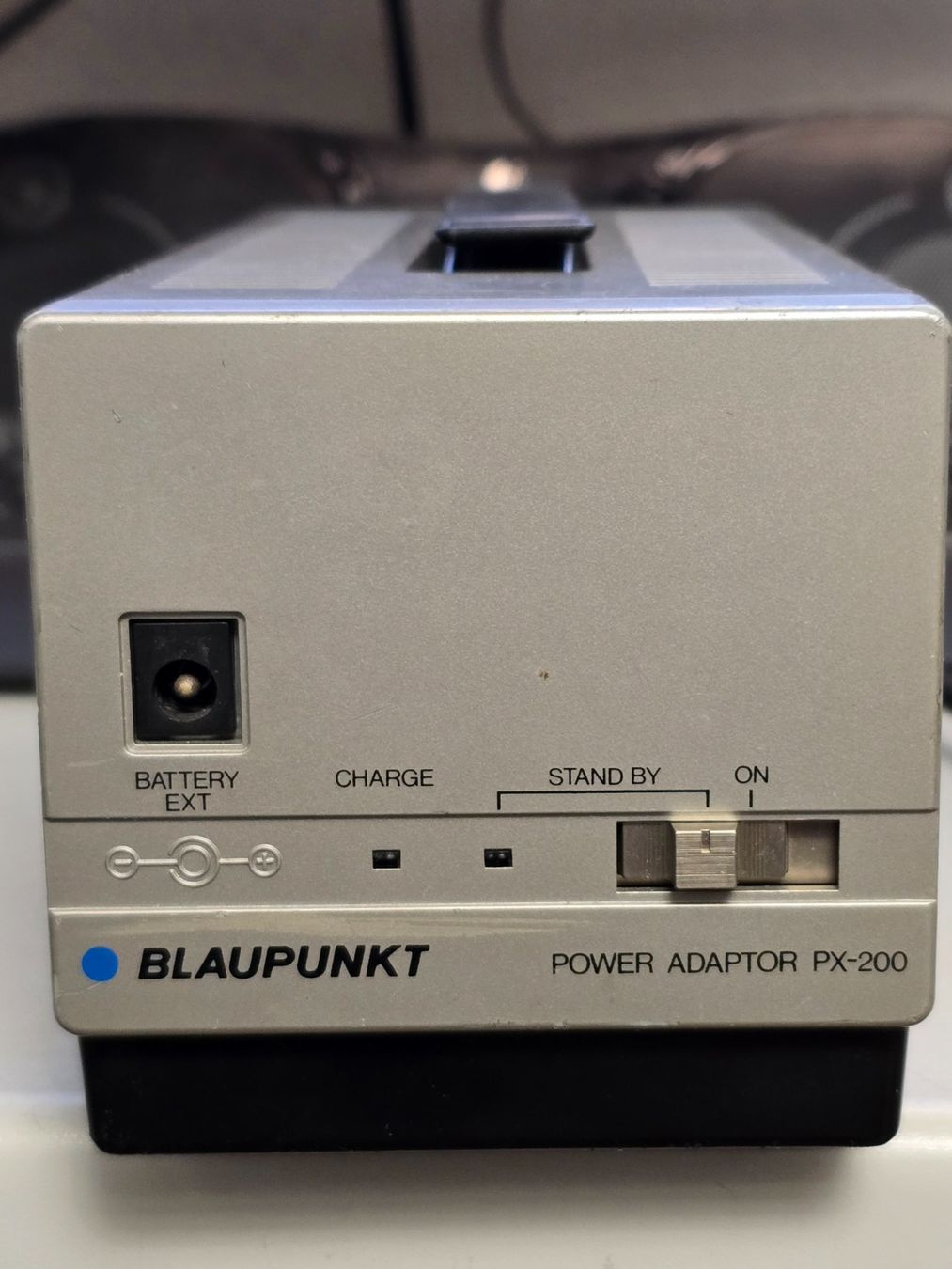 Blaupunkt Caricabatterie: Netzladegerät BLAUPUNKT Power Adapter PX-200E – Usato da Reinach AG venduto da softwareladen