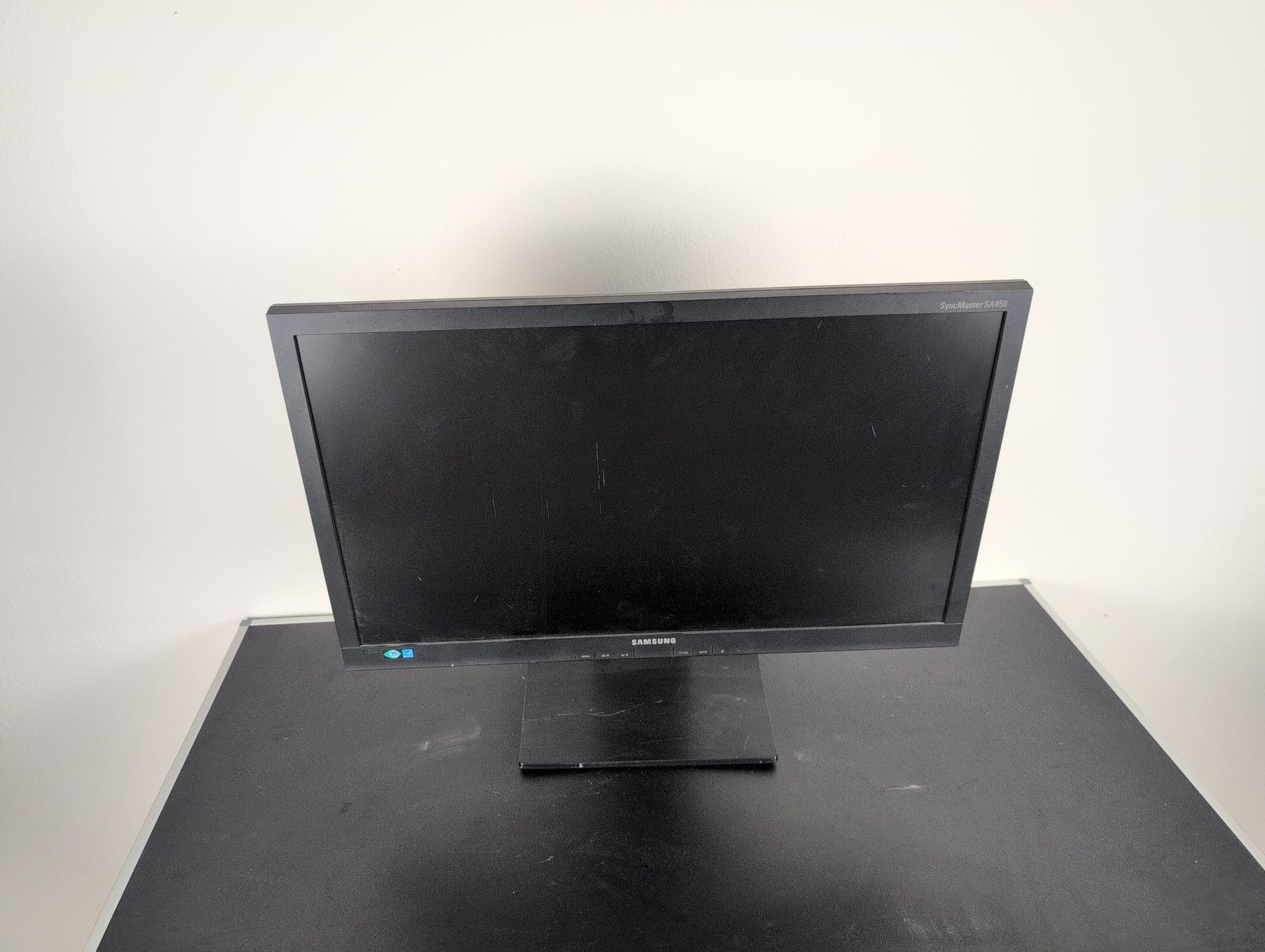 Monitor: Samsung SyncMaster SA450 - Bildschirm – Usato da Zürich venduto da ErnstMax67
