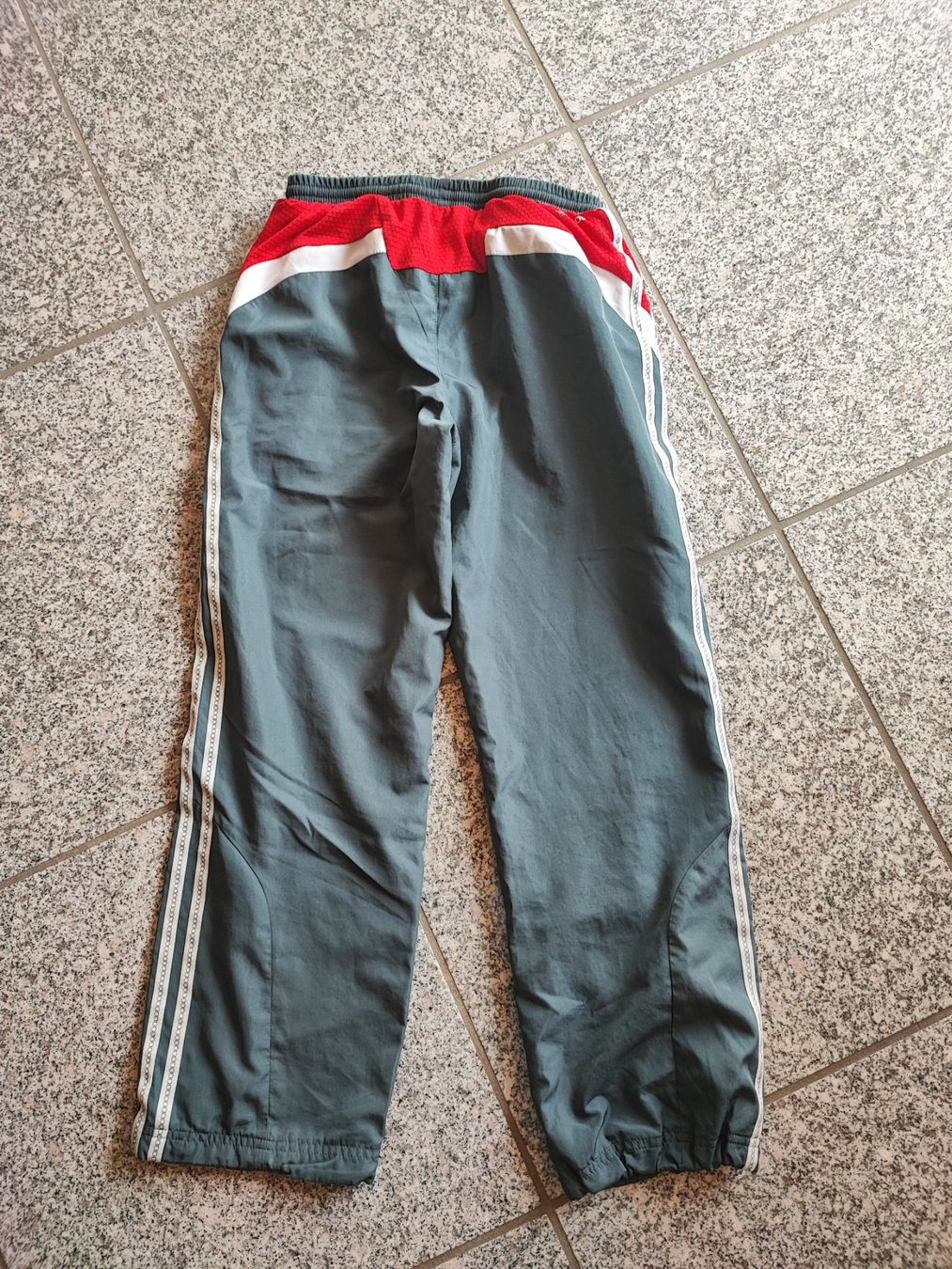 Adidas Pantaloni: Adidas Clima Trainingshose Gr. 140 – Usato da Grabs venduto da Margelchopf1 1