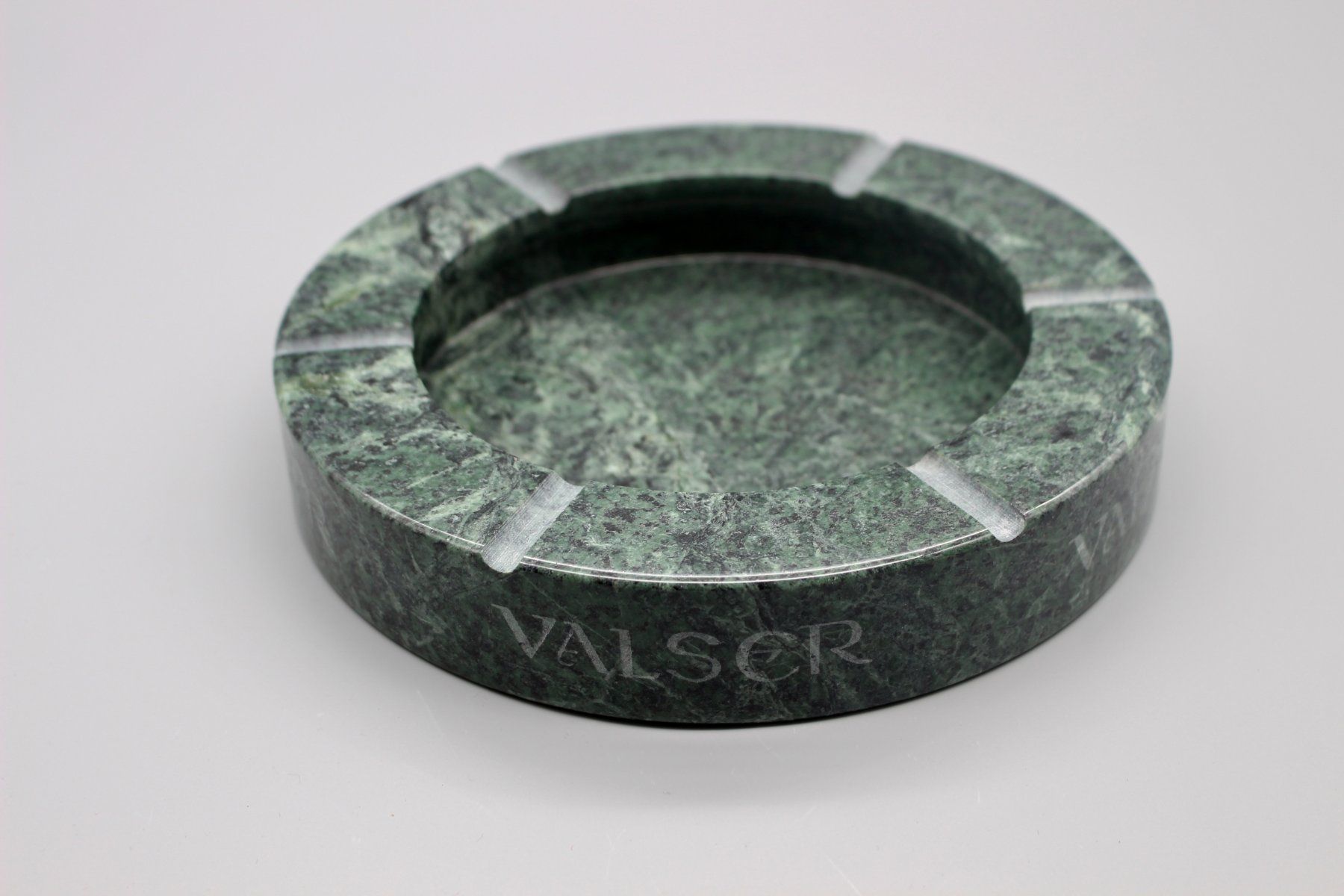 Aschenbecher: Aschenbecher Valser Granit Neu – Gebraucht aus Bruettisellen von Collector_Store