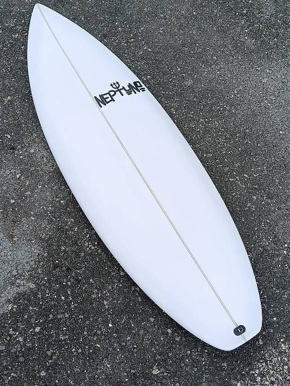 Planches de surf: River Surfboard / Fluss Surfbrett – D'occasion à Zürich par Alfredo_Pazos 3