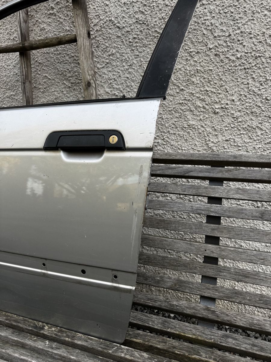 BMW Alle Autoersatzteile: BMW E36 Compact Fahrertüre Silber – Gebraucht aus Richterswil von Marlon53 1