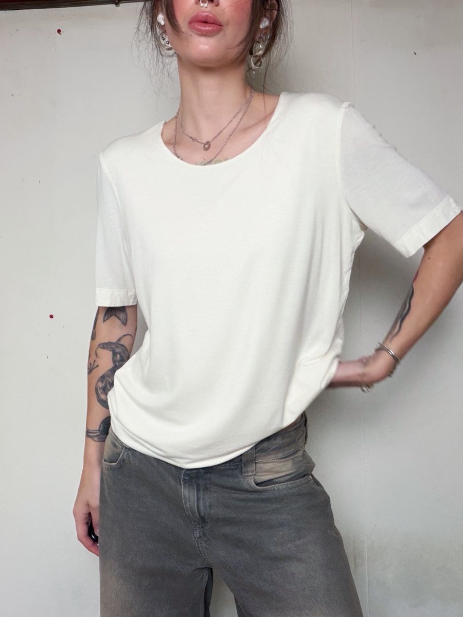 T-shirts: basic boxy T-Shirt Kurzarm Creme Grösse 44/46 – D'occasion à Knonau par Grapesvintage