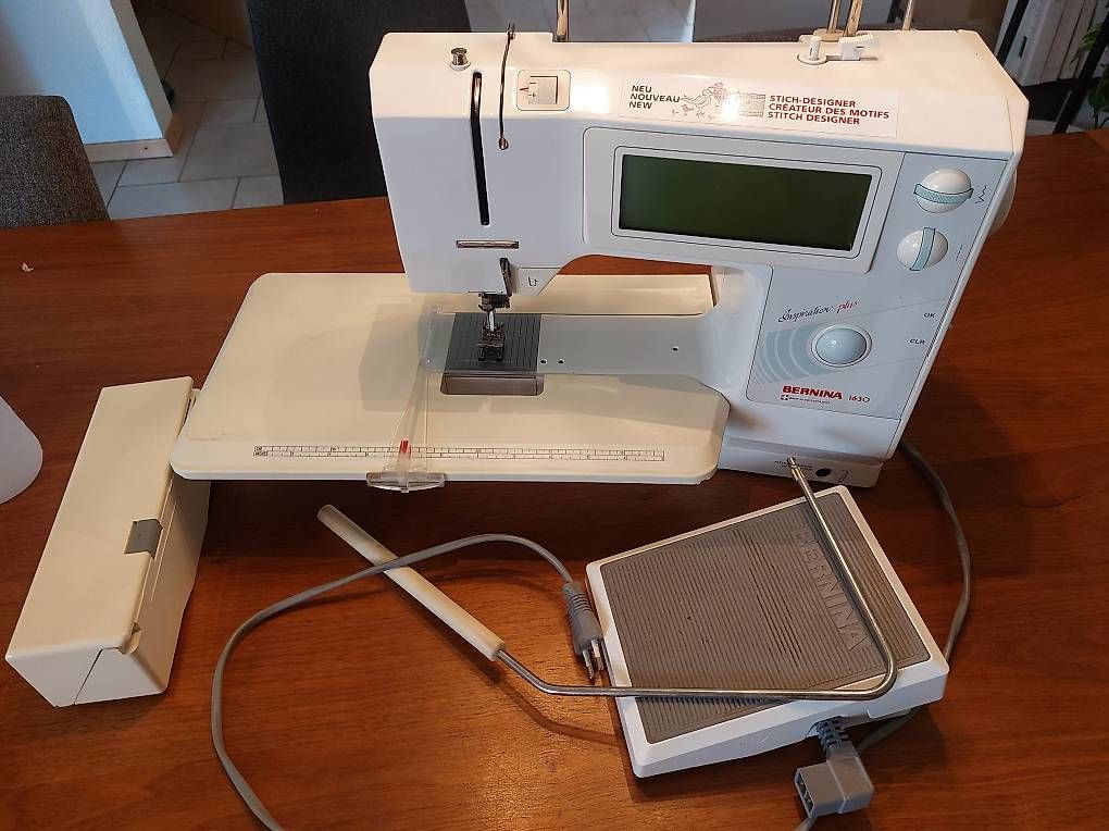 Macchine da cucire: Machine à coudre Bernina – Usato da Pompaples venduto da Chaumilles 1