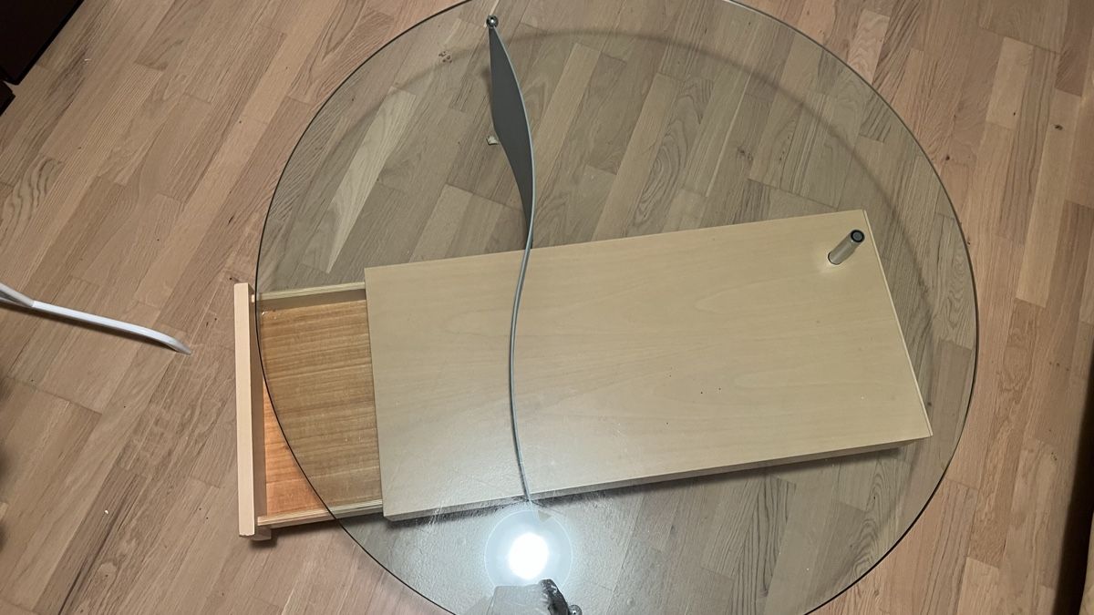 Tavoli: Runder Glastisch mit Schublade-Holz-Metall-Design – Usato da Utzenstorf venduto da nadja0798462137 2