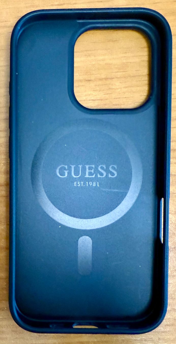 Sonstige Kosmetik & Pflege: GUESS Handyhülle iPhone 16 Pro – Neu (gemäss Beschreibung) aus st.gallen von Musikcarlo 1