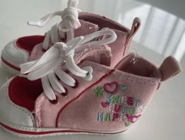 Süessi Baby Turnschuhe, Grösse 17/18 Top Zustand